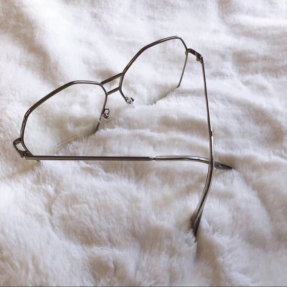 Peyton Silver Hexagon Clear Sunglasses - Picture 5 of 11